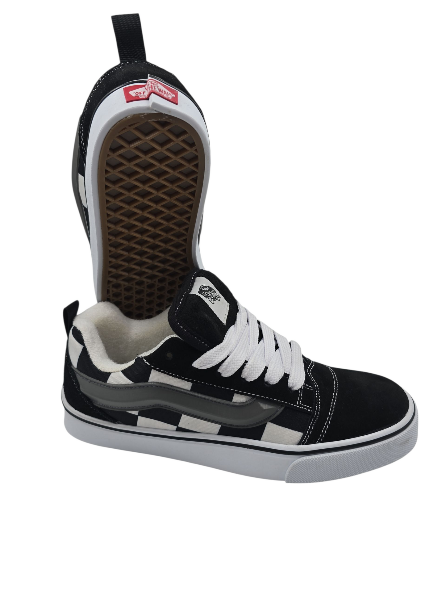 Vans Knu Skool Skate / Casual Negro / Blanco No 26