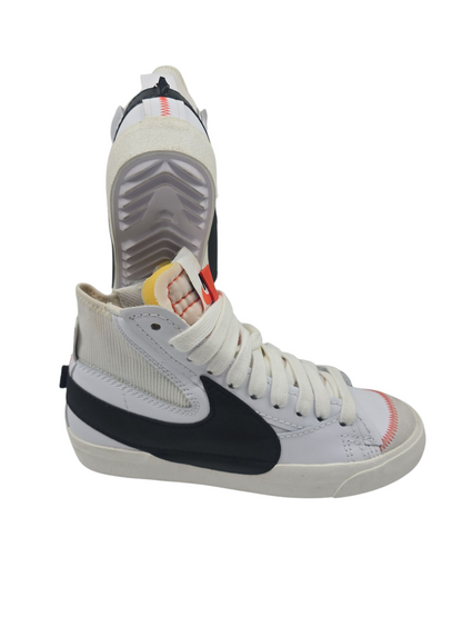 Nike Blazer Mid 77 Bota Casual Blanco / Negro / Beige No 26