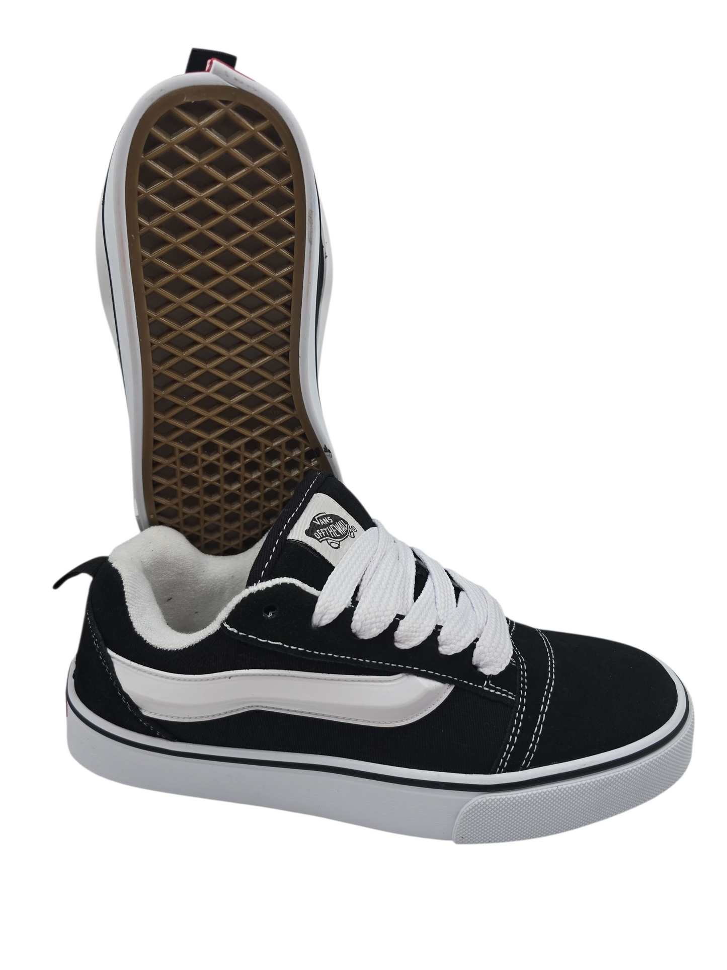 Vans Knu Skool Chunky Low Negro / Blanco No 26